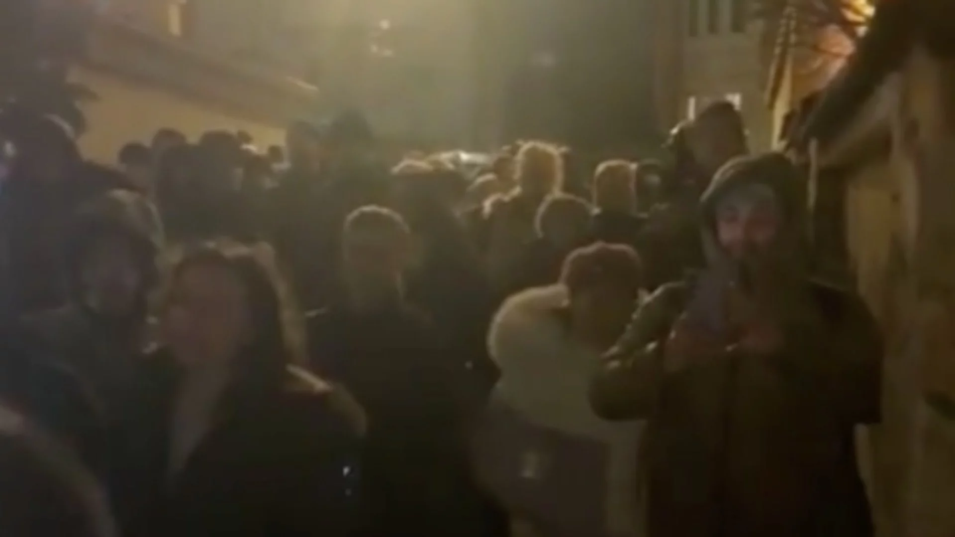 "Величие" на протест пред дома на Бойко Борисов. ГЕРБ: Няма да позволим да се случва повече! (ВИДЕО)