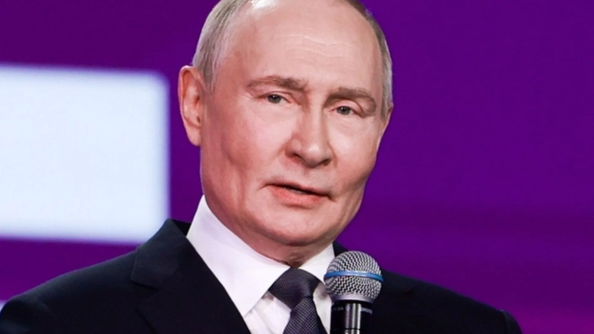 Путин: Русия не е анексирала Крим, просто се притекохме на помощ (ВИДЕО)