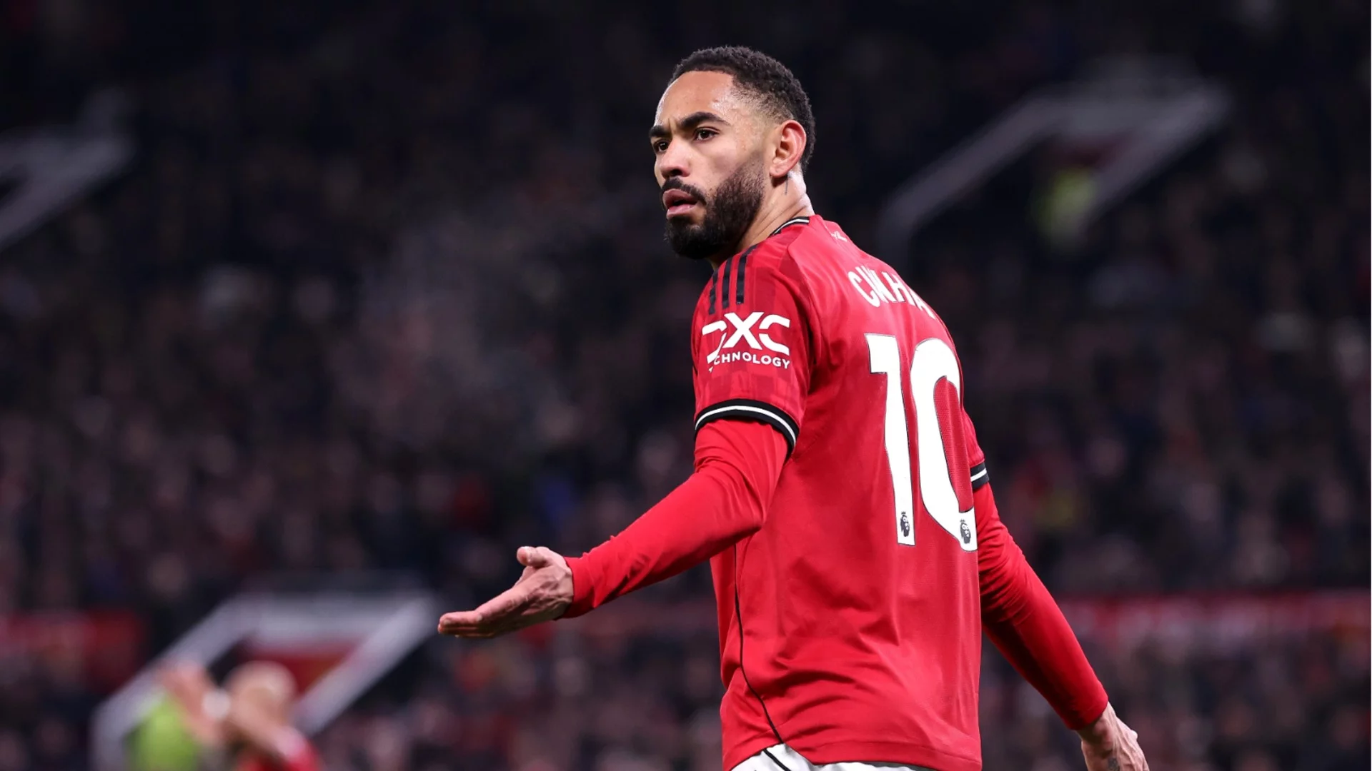 Топ 4 остава мираж: Ман Юнайтед се издъни на "Олд Трафорд" срещу отбор от дъното на Висшата лига!