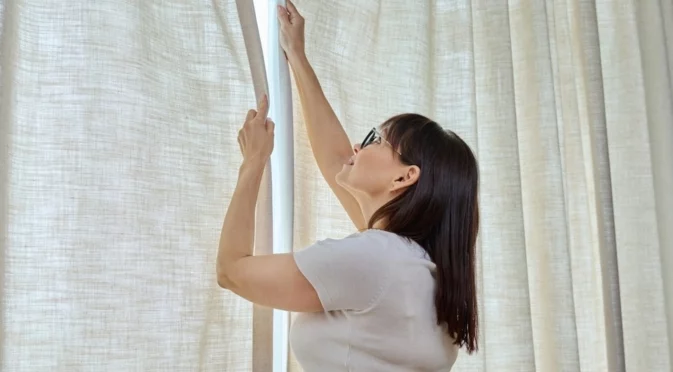 Малко известен метод за пране на бели завеси - възстановява естествената им белота и свежест