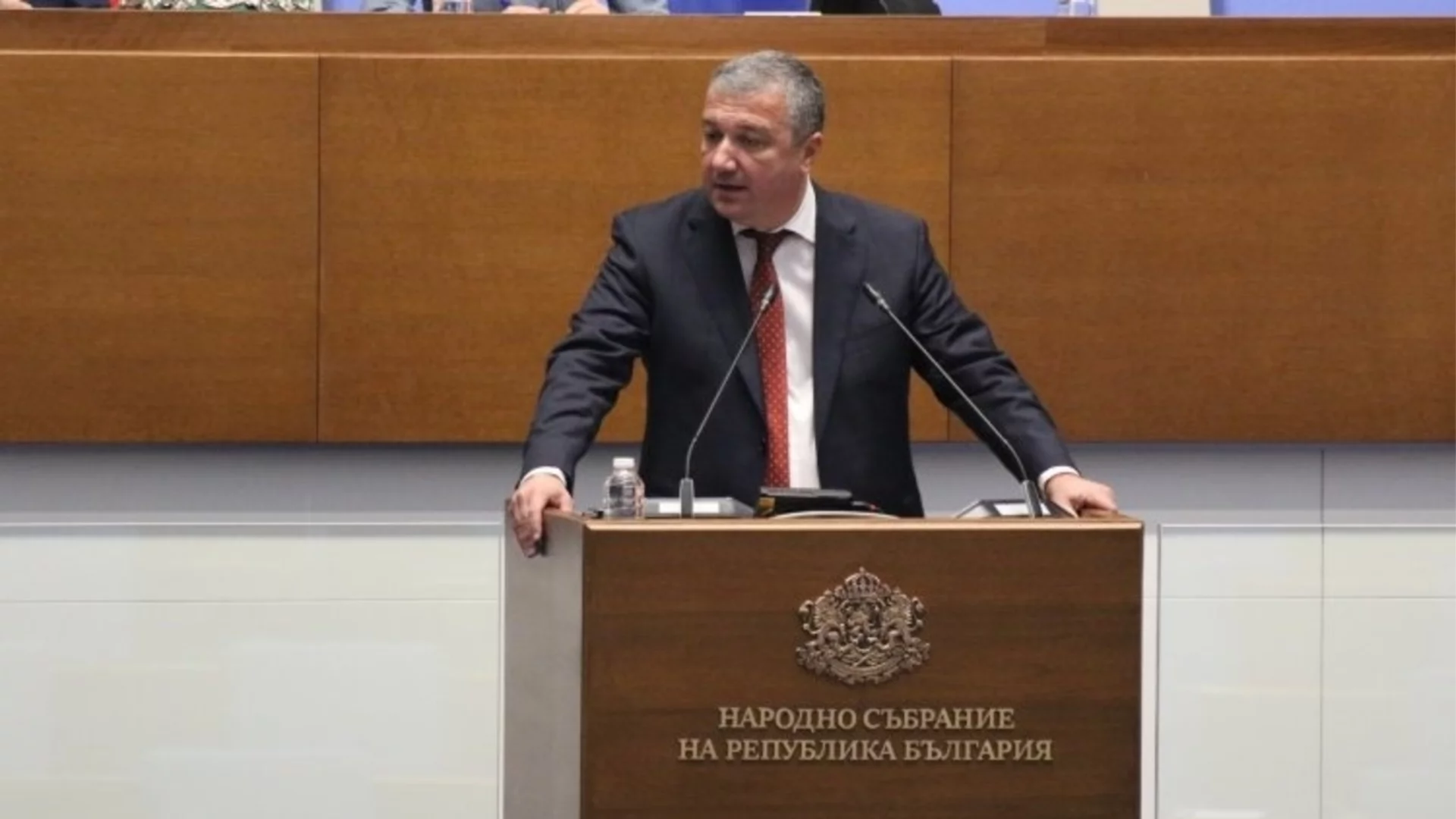 Драгомир Стойнев към ПП-ДБ: Злоупотребявате с енергията на протестиращите - отново ще ги излъжете