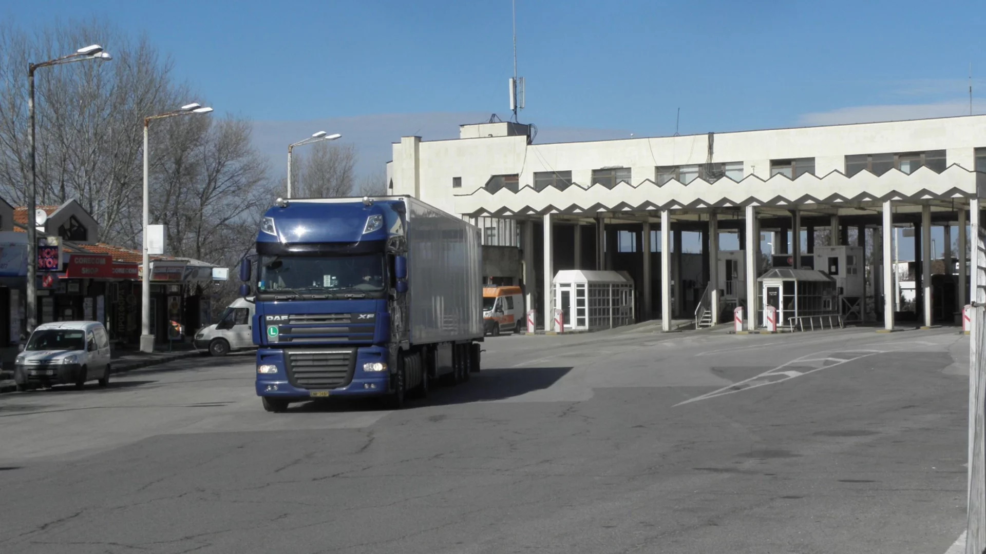 Отвориха "Кулата" за час, затвориха "Илинден-Ексохи"