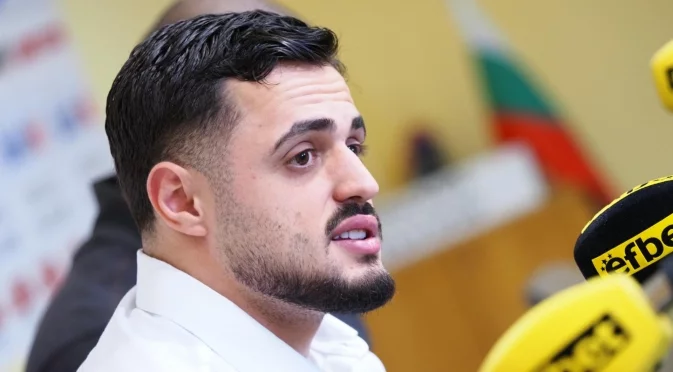 Промяна в договора: парите на Карлос Насар са във федерацията?