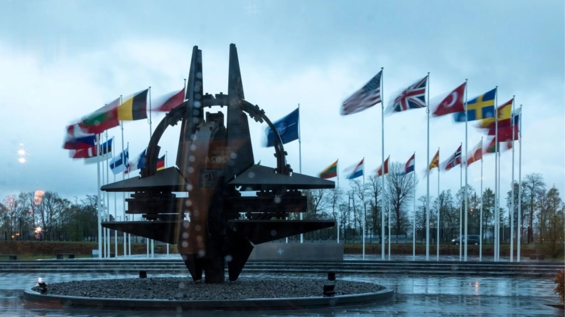 Заплахи и условия: САЩ са дали краен срок на Европа да поеме лидерството в НАТО