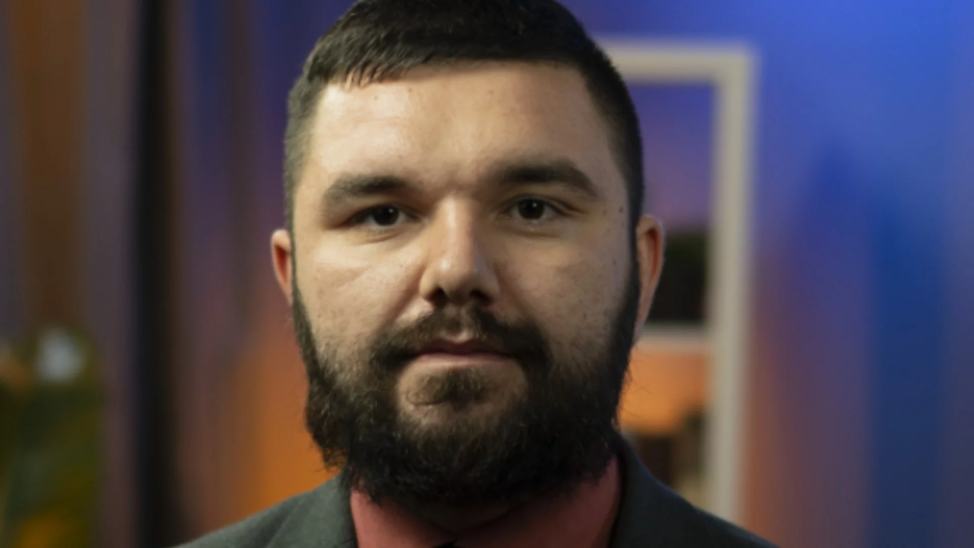 Проглеждат в България: Християн Пендиков в Студио Actualno Балкани за македонските студенти (ВИДЕО)