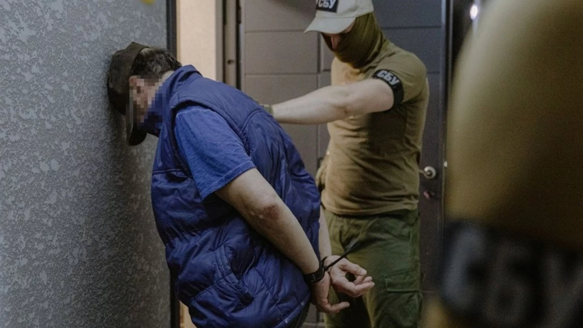 Украинското разузнаване задържа 20-годишен украинец, подготвял бомба по нареждане на ФСБ