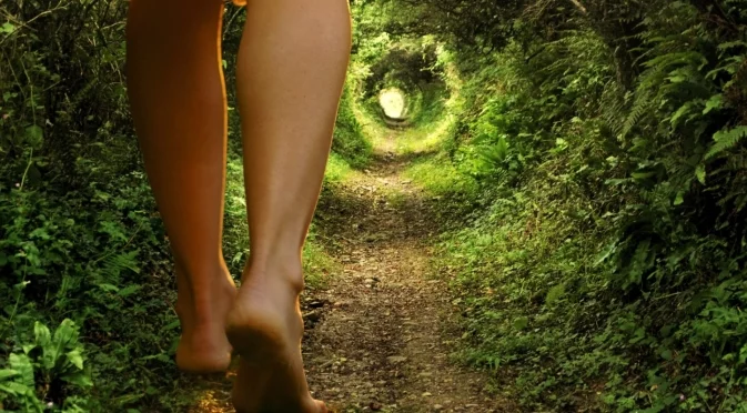 Хороскоп за днес, 8 декември: Понеделник осветява пътя на Везните, но хвърля сянка върху Водолеите