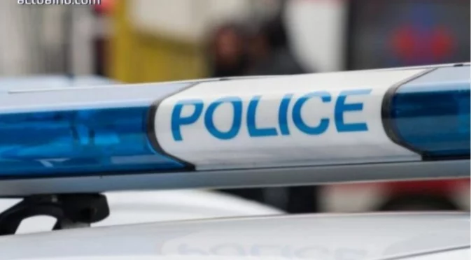 Издърпал го от шията й: Мъж е задържан за грабеж на златно колие