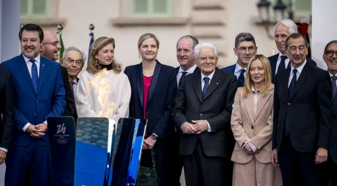 2 месеца преди Игрите в Милано и Кортина: Запалиха олимпийския огън в Италия