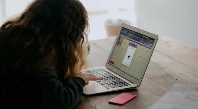 Cloudflare пак се срина, стотици сайтове са недостъпни