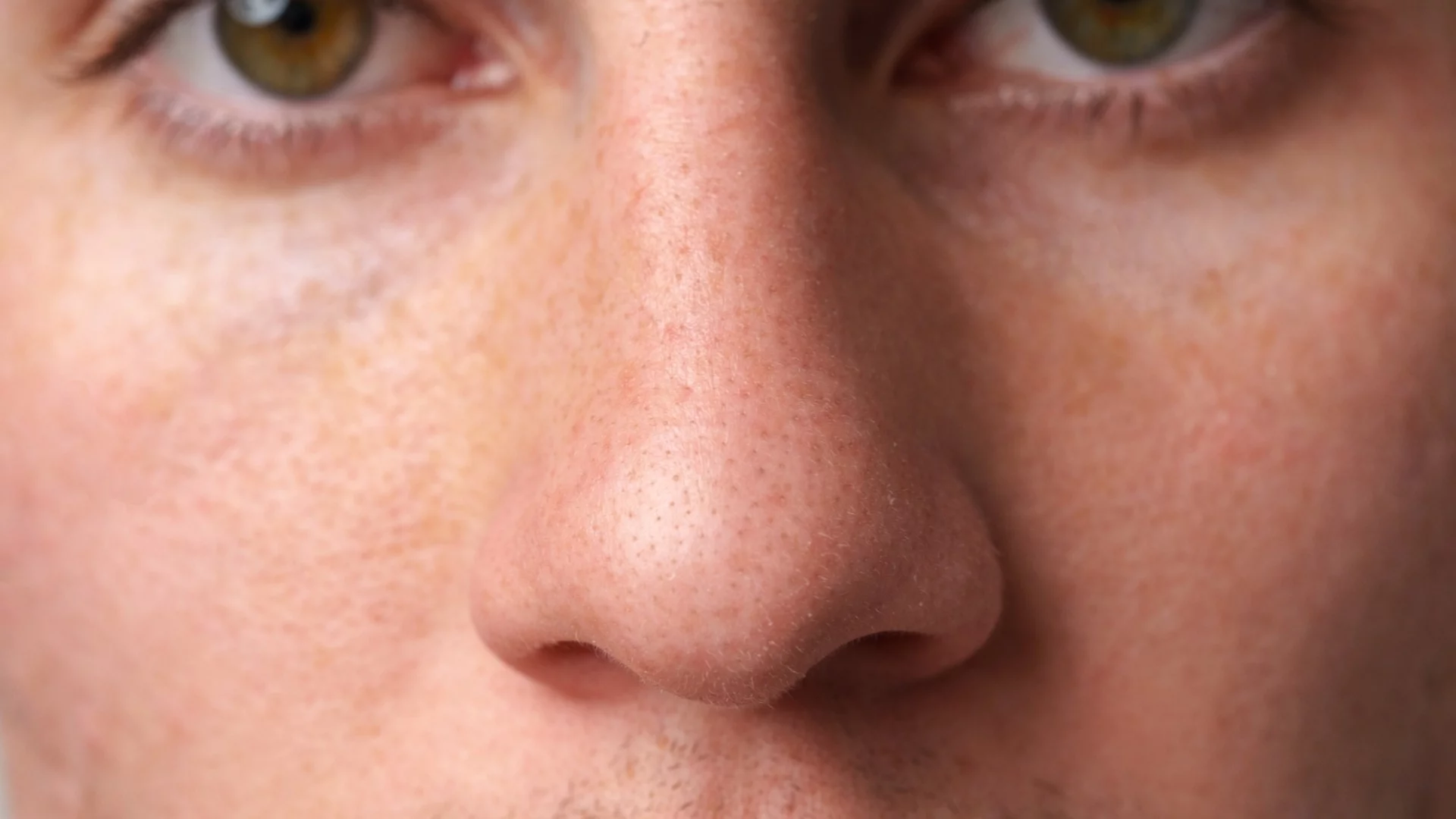 Защо имаме две ноздри, а не една голяма дупка в носа?