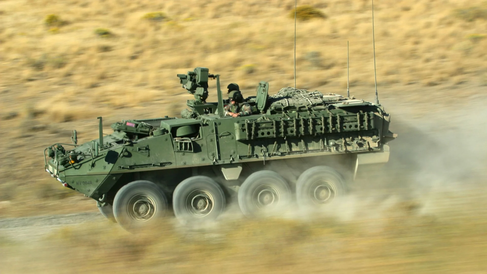 Полша получава 250 БТР "Страйкър" за 1 долар, България купи 183 за 2,5 млрд. лв.