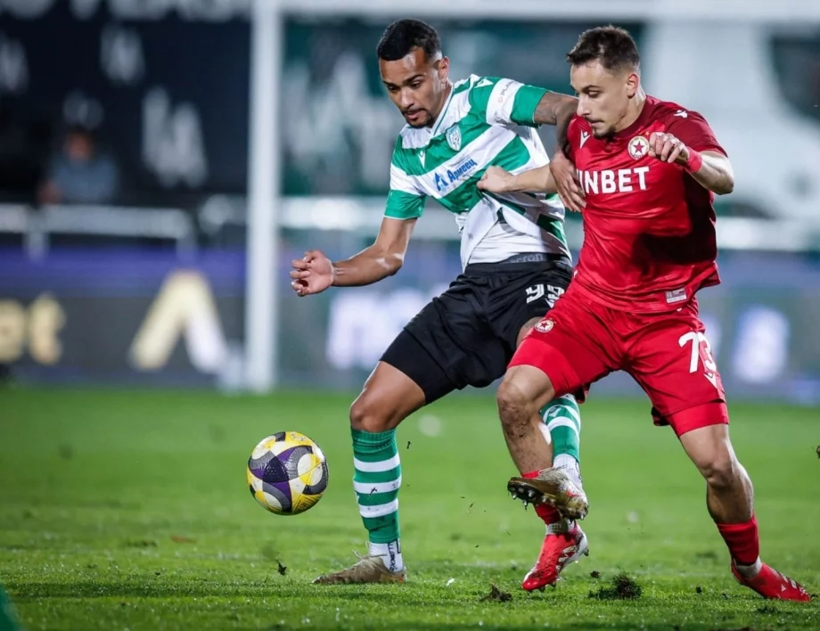 Черно море тресна ЦСКА на "Тича" и сложи край на "червения" летеж в Първа лига