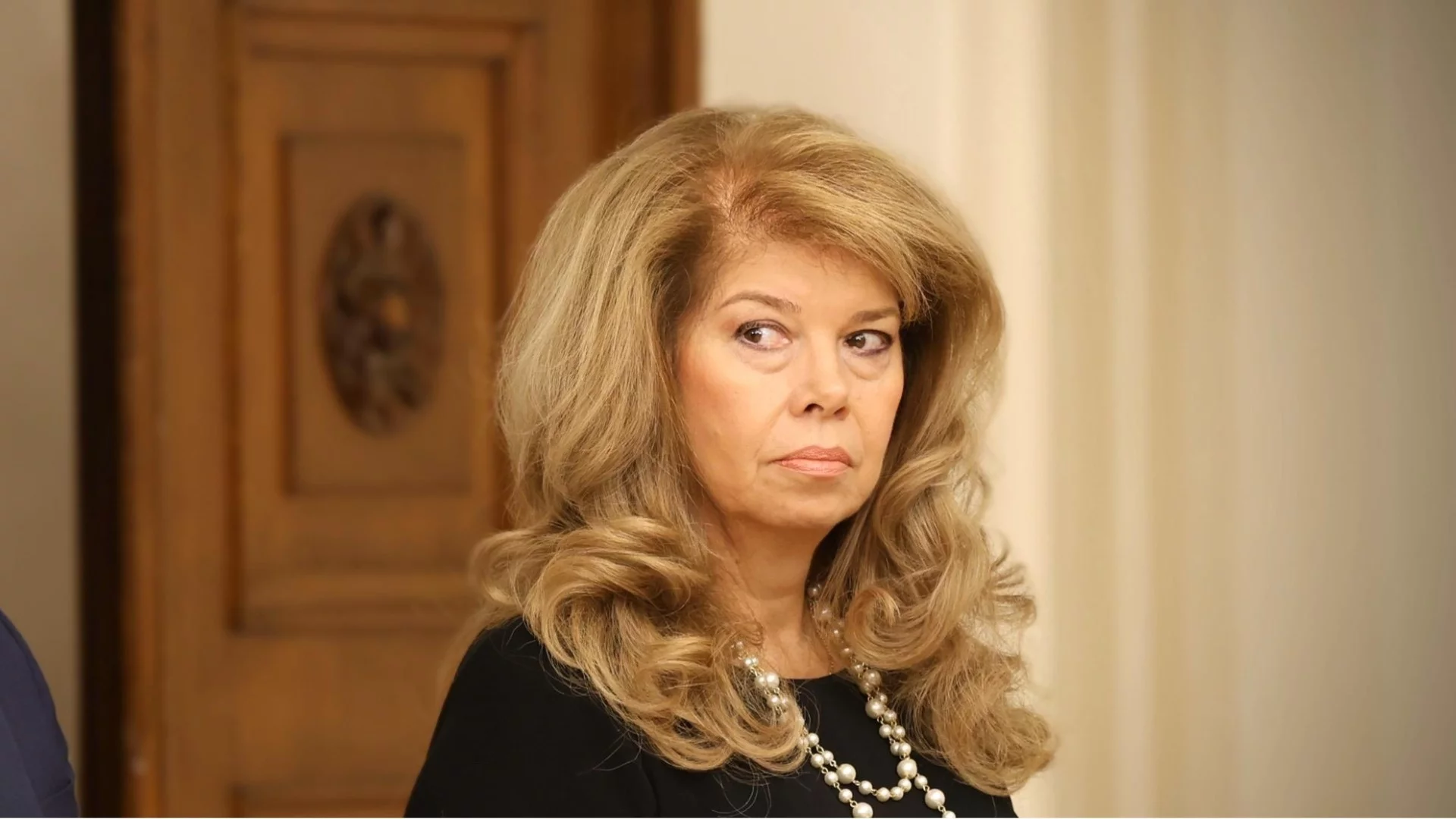 "Различен е, защото има подкрепата на хората": Йотова за вота на недоверие