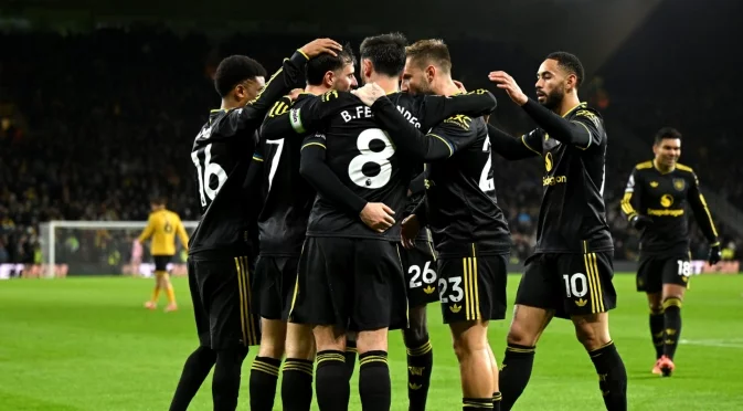 Манчестър Юнайтед показа мускули срещу тотален слабак във Висшата лига във вечерта на Фернандеш