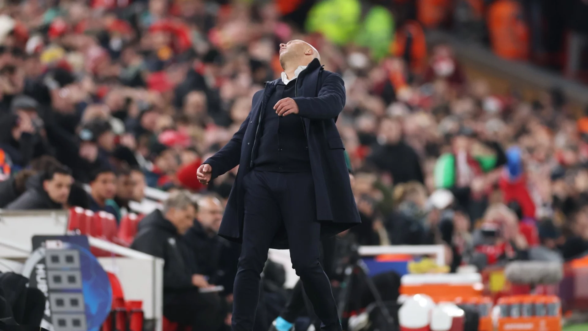 Огромен проблем в Ливърпул: Звездите на мърсисайдци застанаха зад Салах – искат Слот да си ходи