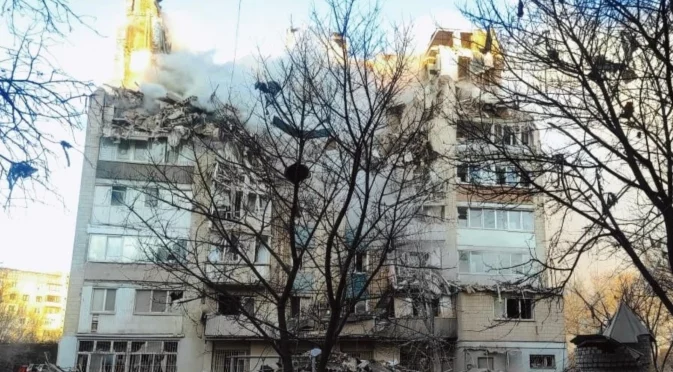 Бащата-генерал воюва срещу Украйна, дъщеря му спокойно обикаля Европа и се радва (ВИДЕО)