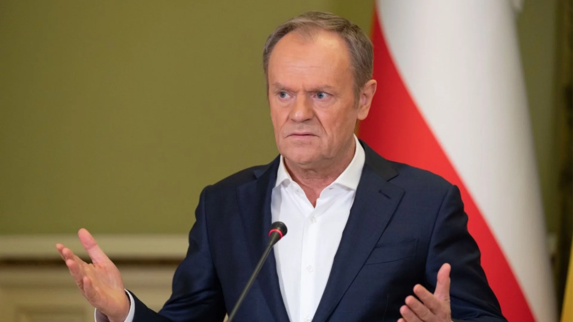 Туск взриви X с най-показваното политическо послание - за Тръмп и Путин