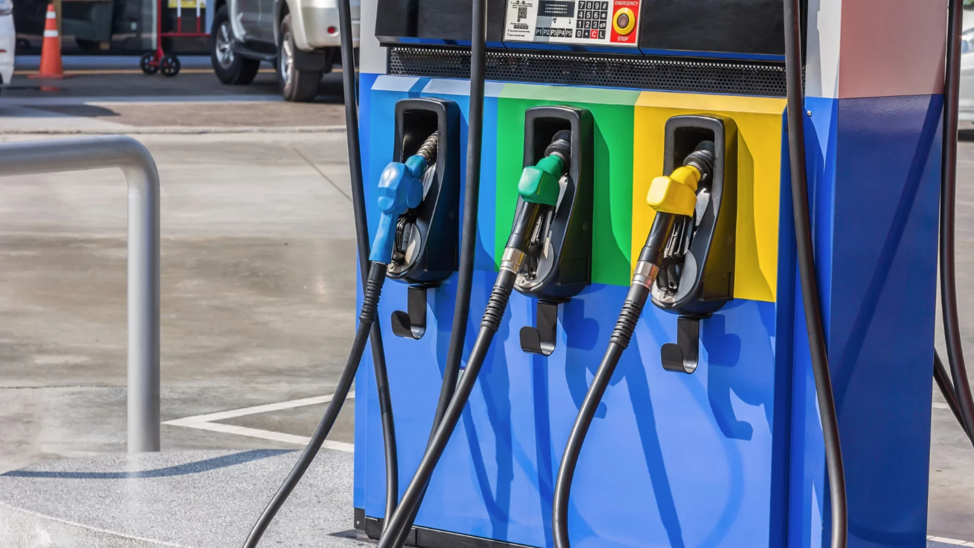 Измами с горива и данъци: Не са кокошкарски схеми, БПГА поиска държавна намеса