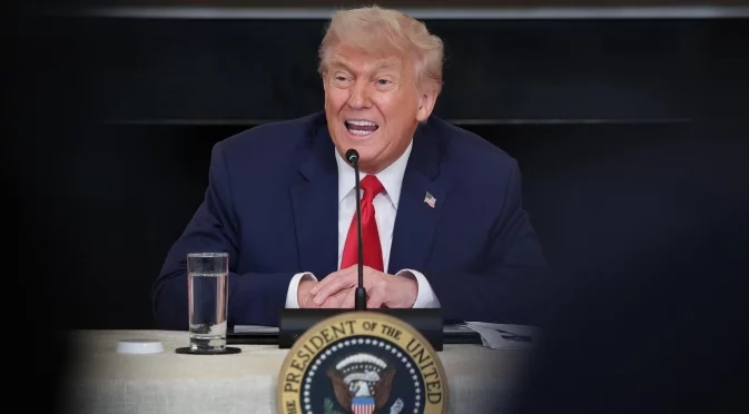 Тръмп може да спре мегасделката между Netflix и Warner Bros.