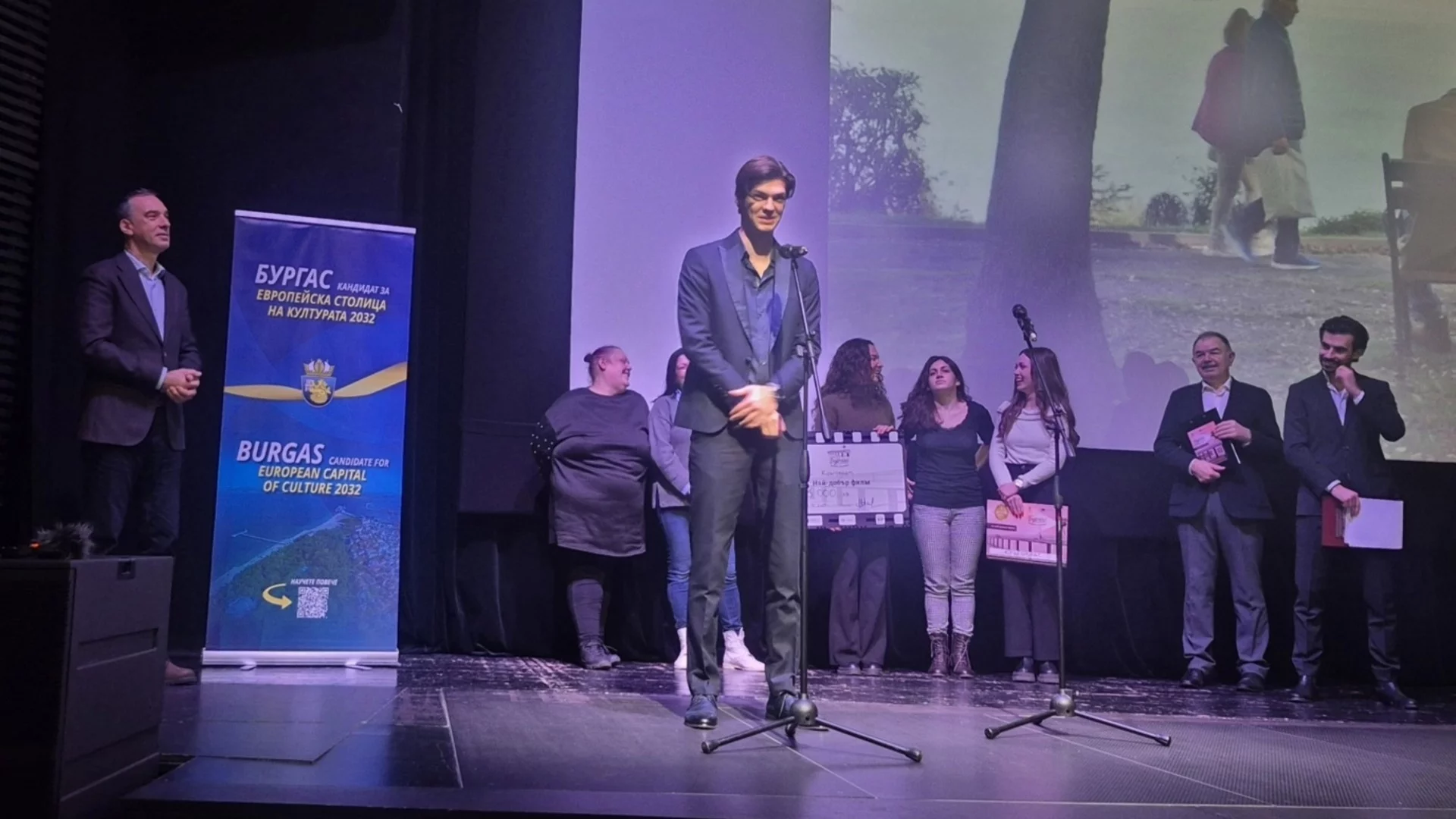 Вълнуващият филм „Кръговрат“ спечели най-престижното отличие на младежкия кинофестивал „Бургас извън сезона“