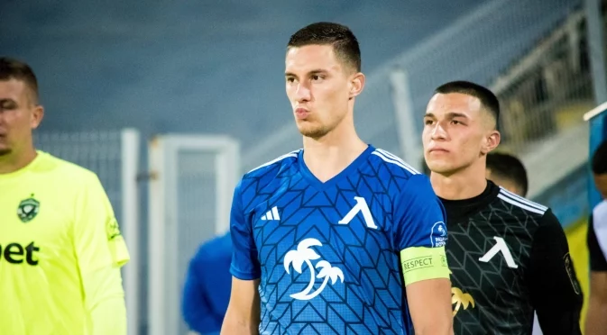 Анди Краев защити Асен Митков и осъди остро феновете на Левски, горили снимката на младия халф (ВИДЕО)