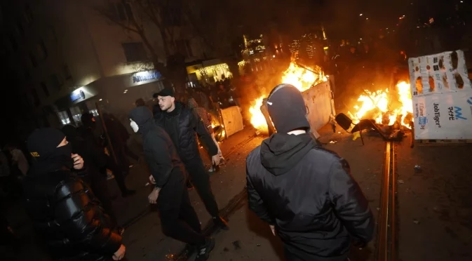 "Кобра“ влезе в заложни къщи в София, разследват схема за финансиране на провокатори