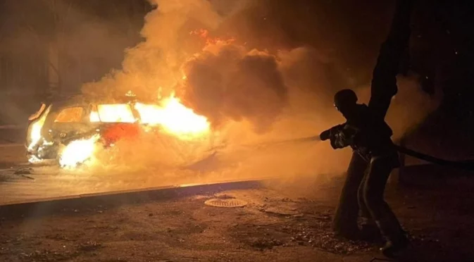 Огромен пожар в Индонезия, има жертви (ВИДЕО) 