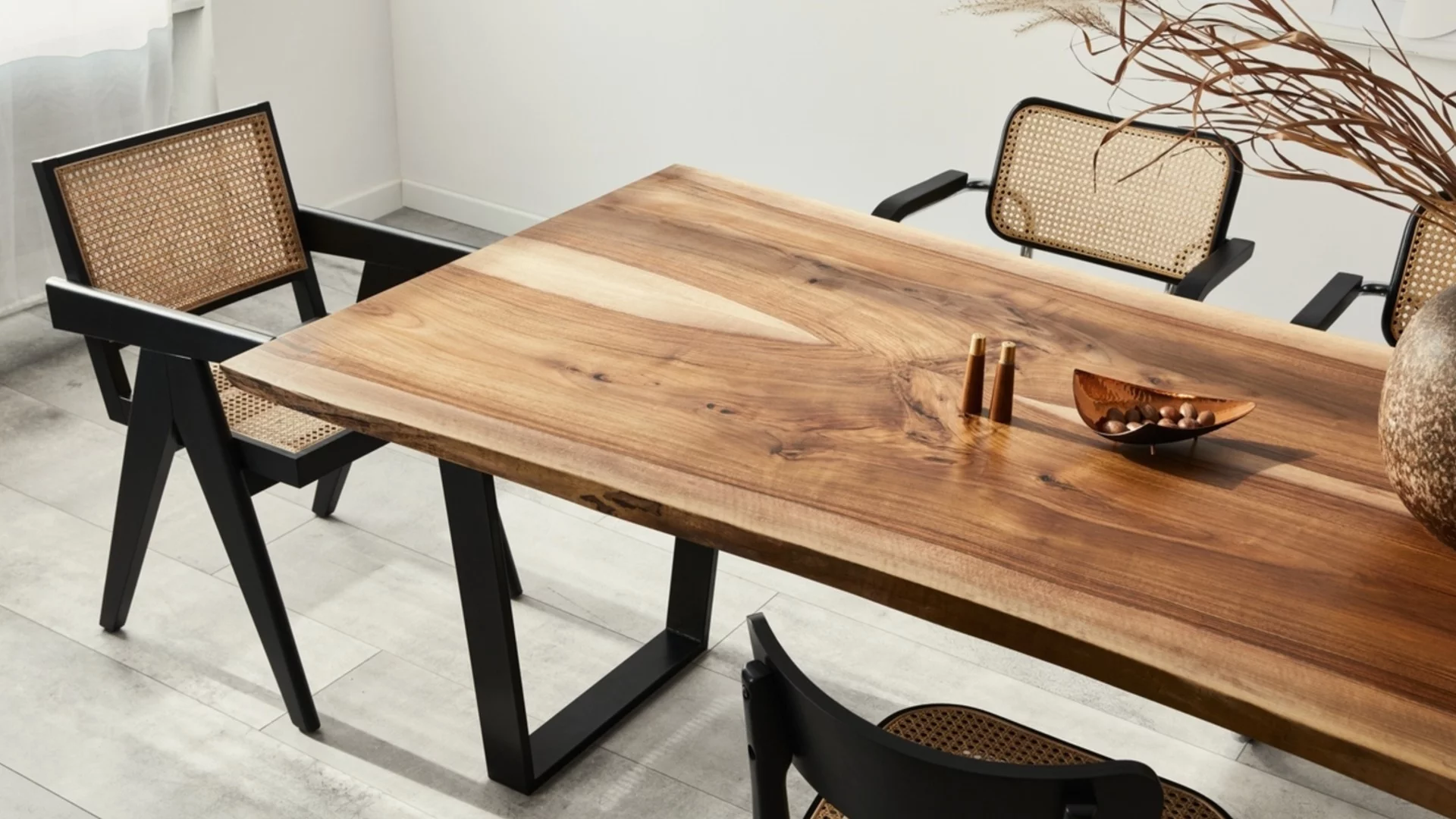 Съвети за избор на трапезна маса