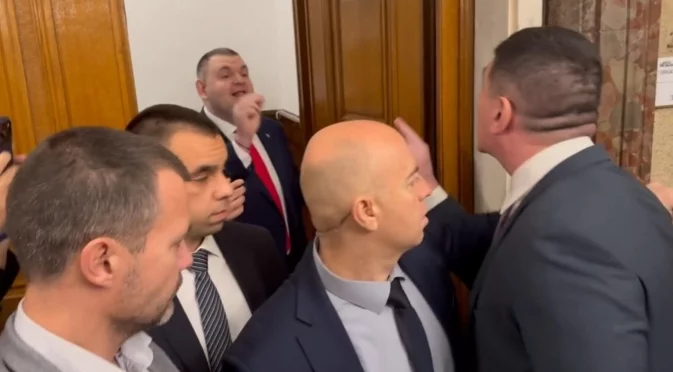 Истинската родителска среща ще е утре вечер на площада