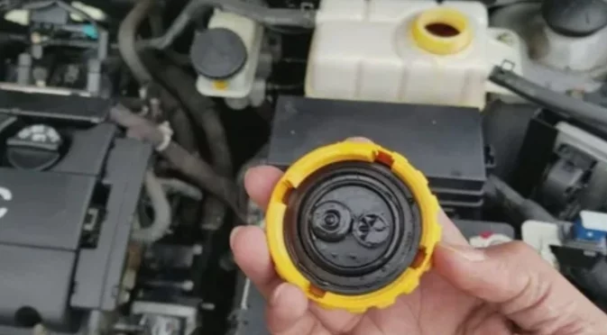 Как евтина капачка може да доведе до повреда на двигателя
