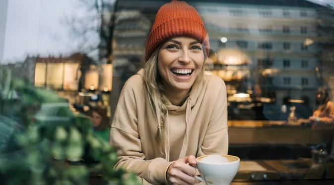 Хороскоп за днес, 12 декември: Петък изважда най-доброто от Водолеите на показ, но ще посмачка самочувствието на Девите