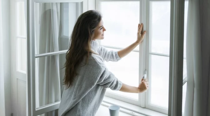 Хитър начин да освежим въздуха през зимата дори и със затворени прозорци
