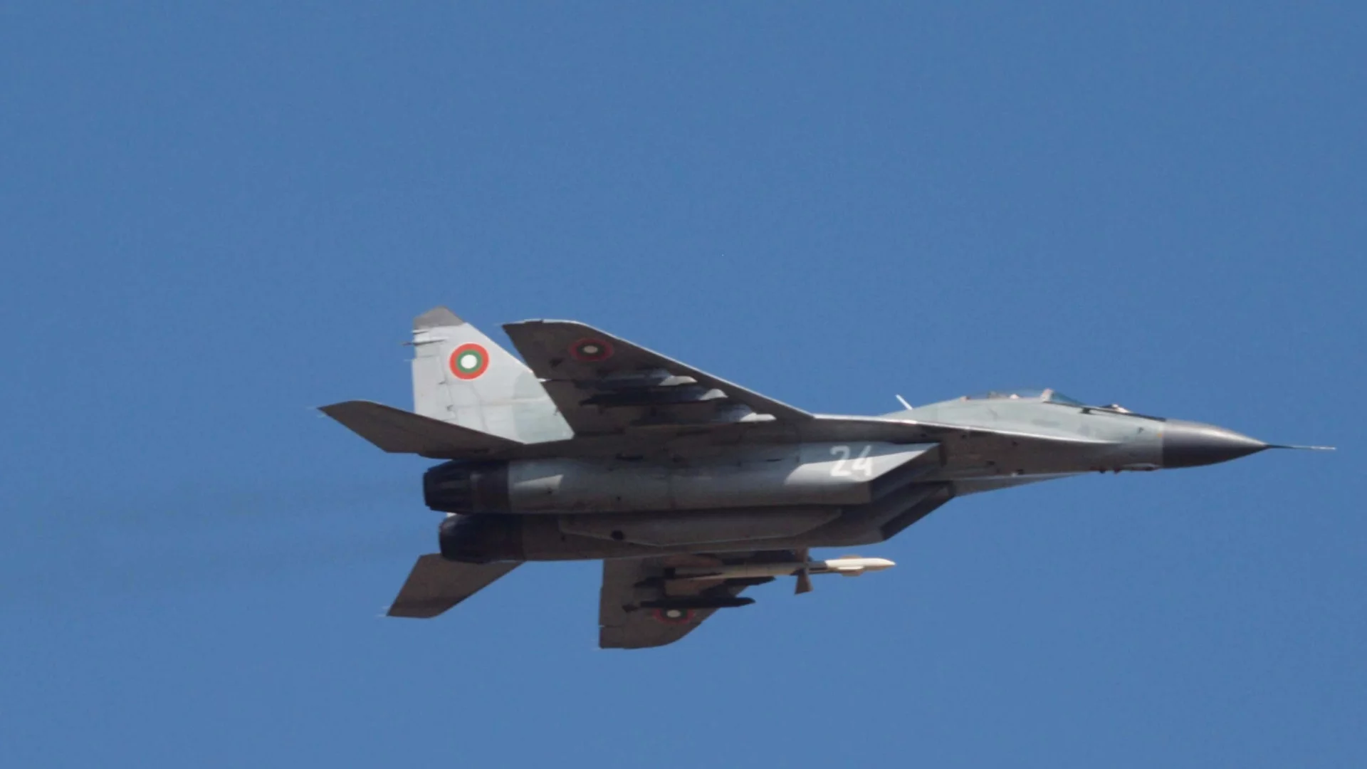 Полша дава стари МиГ-29 на Украйна, за да може да купи украински ракети