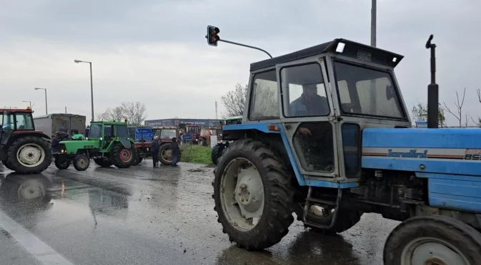 Блокада: ГКПП “Кулата“ е затворен от гръцките фермери
