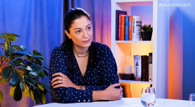 Евелина Славкова: Ще има изненади при предсрочни избори, ако се намеси нова партия на Румен Радев