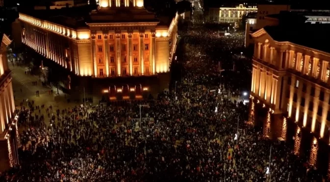 "Оставка на кабинета преди приемане на еврото": Световните медии реагираха на многохилядния протест