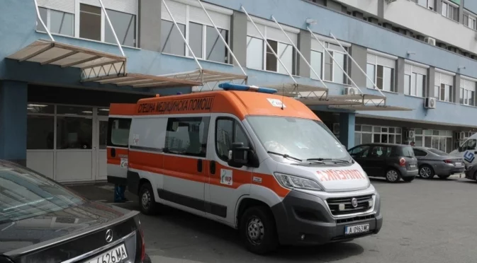 Стотици медици в недостиг: 3500 лв. заплата в Спешната помощ, но хора няма