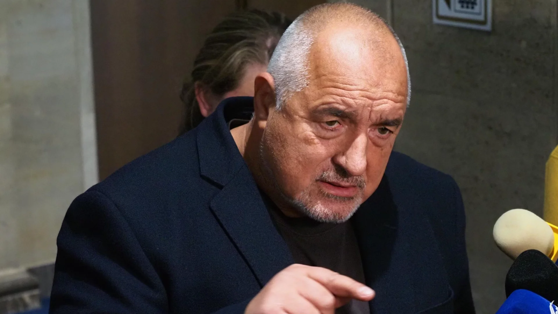 Представяте ли си какви идиоти трябва да сме, какви грешки сме допуснали от септември насам?