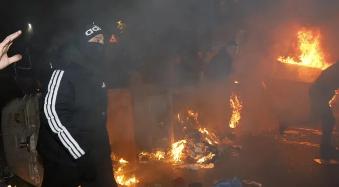 Остават в ареста: Съдът реши за четирима, хулиганствали на протеста на 1 декември