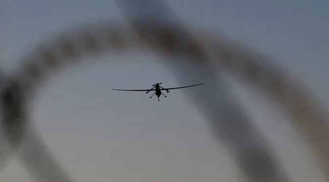 Под обстрел с дронове: Първата и настоящата столица на Русия, цел са химически заводи и когенерации (ВИДЕО)*