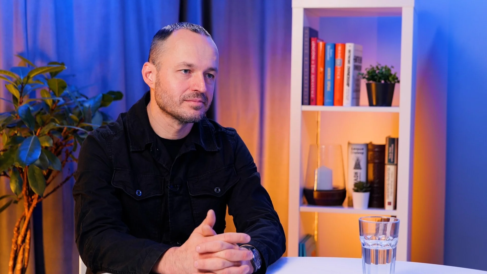 Политолог: Свикнали сме със служебните правителства