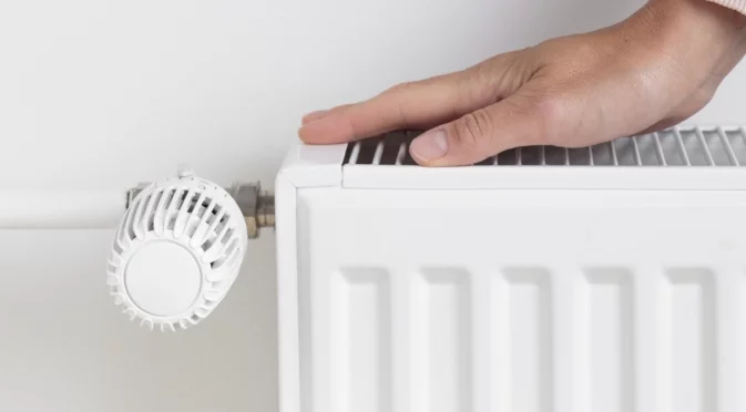 Как се настройва правилно термостат на радиатор? Повечето хора правят една и съща грешка и пилеят пари!