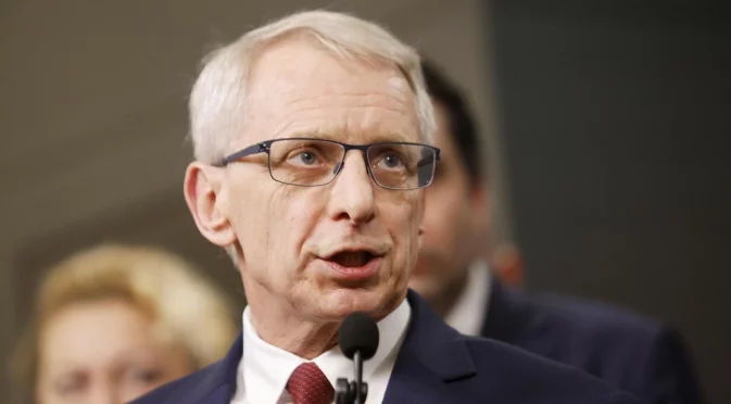 С кого след оставката на кабинета: Денков каза за ГЕРБ, Пеевски и Радев