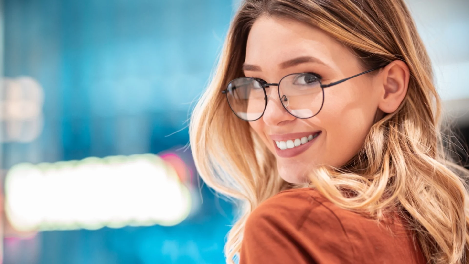 Хороскоп за утре, 15 декември: Лъвовете ще имат ден като по учебник, а Скорпионите ще ги загубят времето с някакъв мошеник