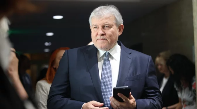 Румен Христов : ПП-ДБ да кажат ще влязат ли в проруско управление 