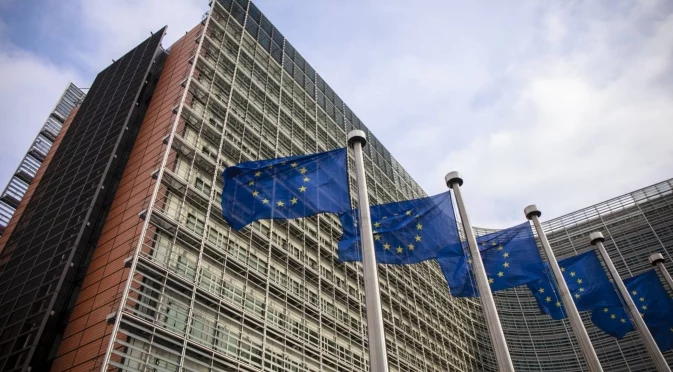 Европейската комисия обмисля втора схема за SAFE заеми за отбранителни проекти 