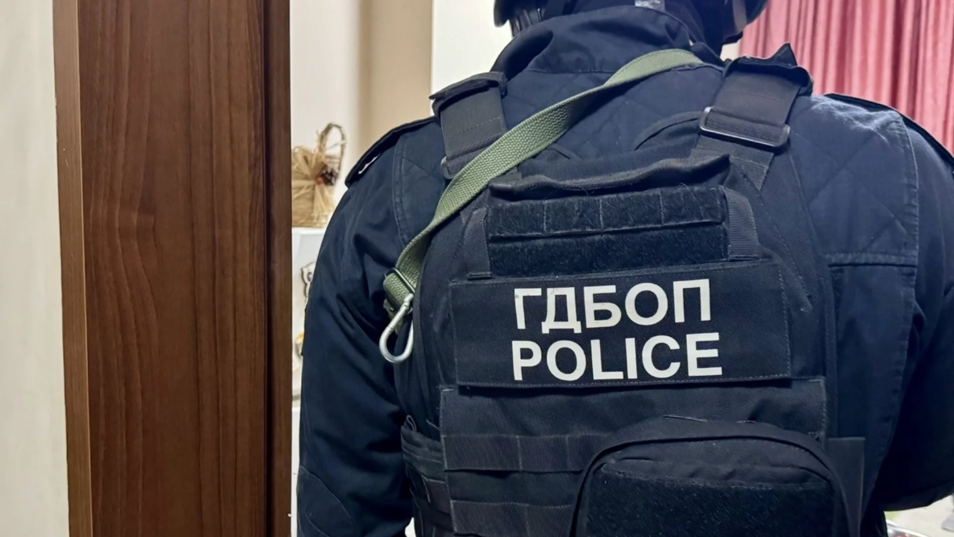 Задържаха началника на Пето районно в София при акция на ГДБОП