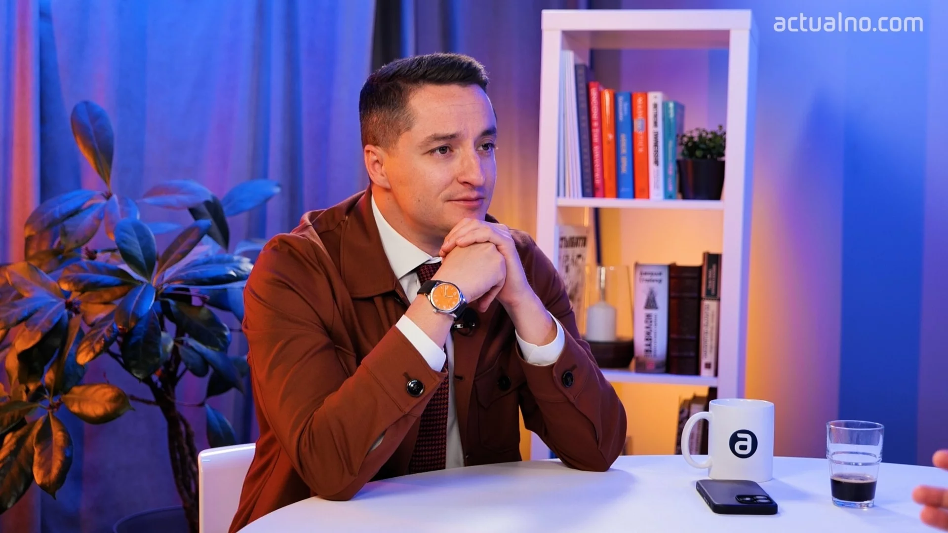 Явор Божанков: Нечовешката арогантност събори правителството