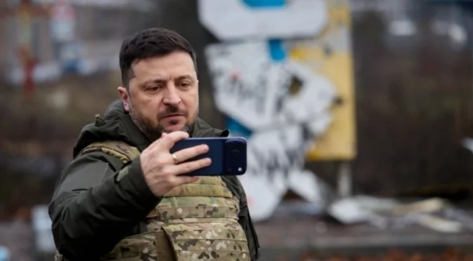 Как Зеленски се появи в 2 пъти превзетия от Путин Купянск: Когато реалността се сблъска с въображението на диктатора